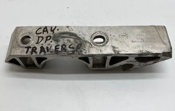 Porsche Cayenne (92A) Sway bar bush bracket, front 001023377 7L0411063B AW6082