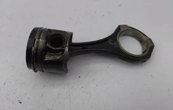 Chrysler 300 - 300C Piston with connecting rod