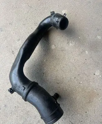 Intercooler hose/pipe