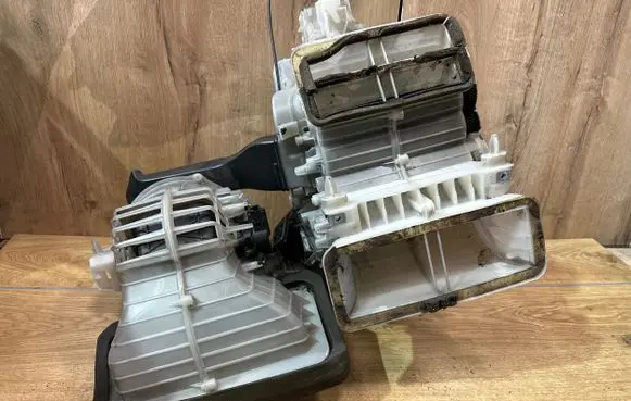 Interior heater climate box assembly
