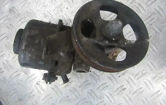 Subaru Legacy Power steering pump
