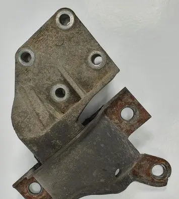 Citroen C1 Engine mount vacuum valve 044A236