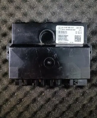 Mercedes-Benz Vito Viano W447 Door control unit/module A4479001307