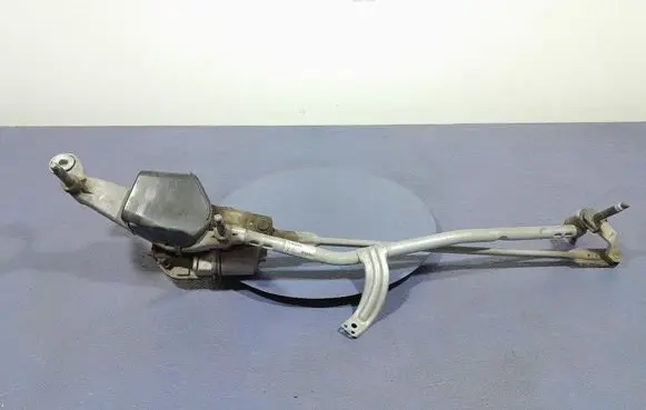 Mercedes-Benz GLC X253 C253 Front wiper linkage and motor A2538200040