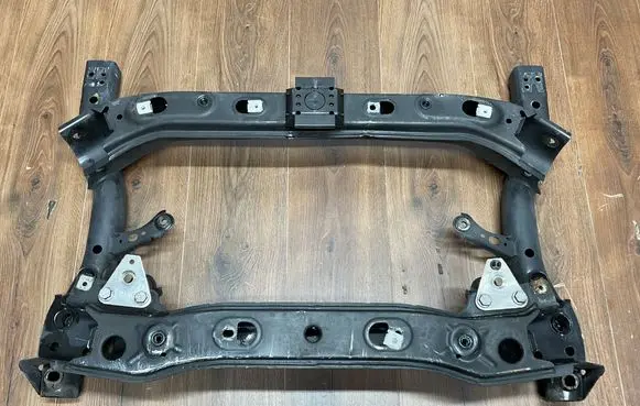 Mercedes-Benz E W213 Front subframe A2056280057 A2136281200