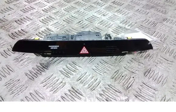 Hyundai Tucson JM Other switches/knobs/shifts 93700-D7100
