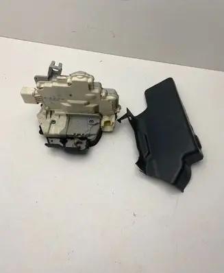 Audi A4 S4 B7 8E 8H Front door lock 8E1837015AA 8E1837015