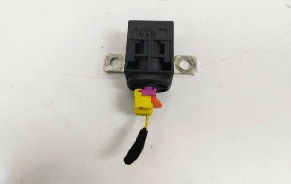 Audi Q7 4L Battery relay fuse 4F0915519