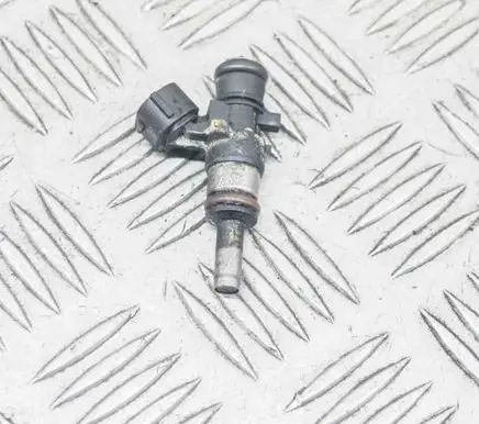 Fuel injector