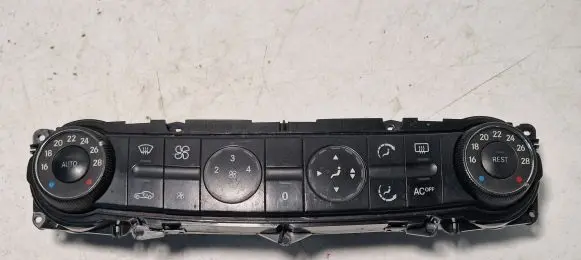 Mercedes-Benz E W211 Climate control unit 2118300385 00110404