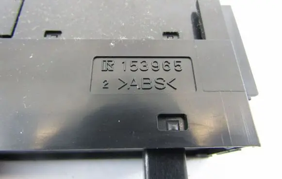 Toyota Corolla Verso AR10 Hazard light switch R153965