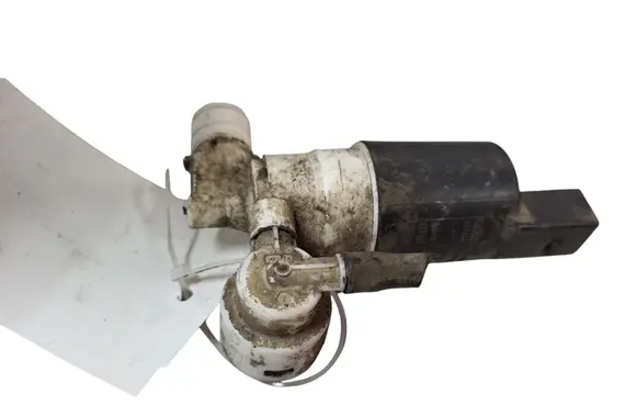 Volvo V60 Windscreen/windshield washer pump 22006903 31349264