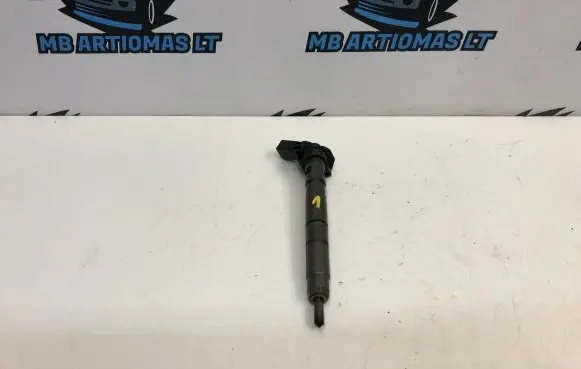 Audi A6 S6 C6 4F Fuel injector 059130277AJ