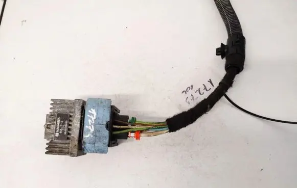 Peugeot 206 Glow plug pre-heat relay 9640469680