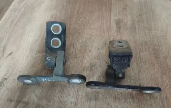 Opel Vectra C Front door hinges set 
