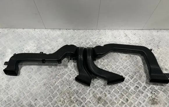 Chevrolet Corvette C8 Cabin air duct channel 177116597 84515242 MADE1WSA