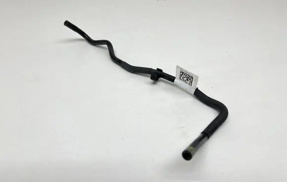 Porsche Panamera (971) Vacuum line/pipe/hose 06M131055