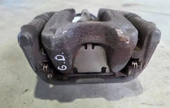 Rear brake caliper