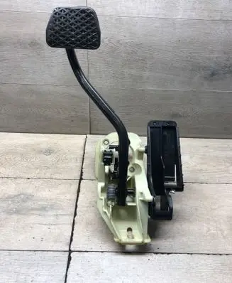 BMW 5 F10 F11 Brake pedal 9144253 PA6GF30