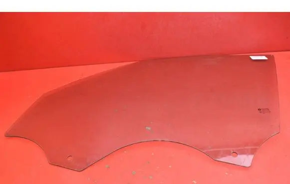 Opel Zafira C Front door window glass four-door 