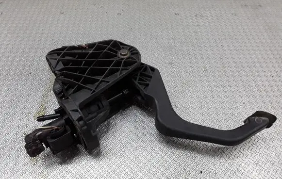 Clutch pedal