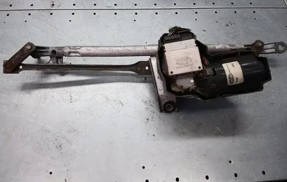 Fiat Punto (176) Front wiper linkage 