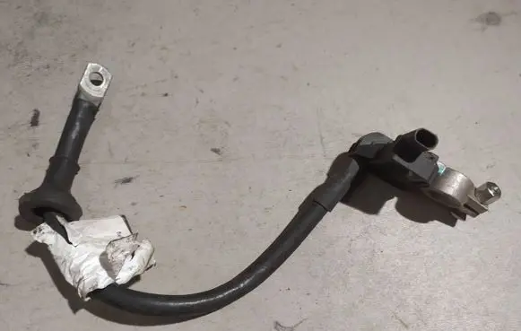 Volkswagen Touareg II Negative earth cable (battery) 7P0915181A 90668394 5193952