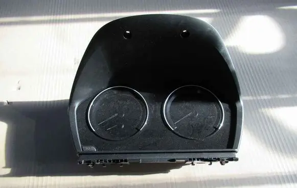 Speedometer (instrument cluster)
