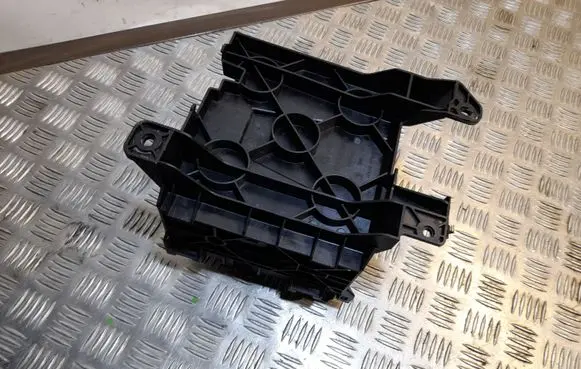 Audi A4 Allroad Navigation GPS unit bracket/holder 8T0907368A