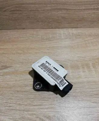 Audi A4 S4 B7 8E 8H ESP acceleration yaw rate sensor 8E0907637C
