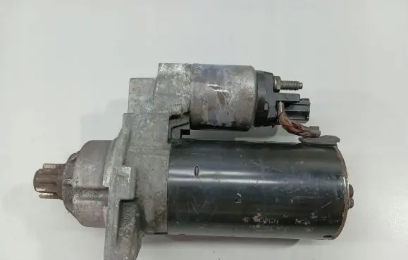 Volkswagen PASSAT Starter motor 02M911023P
