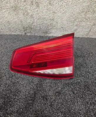 Volkswagen PASSAT B8 Tailgate rear/tail lights
