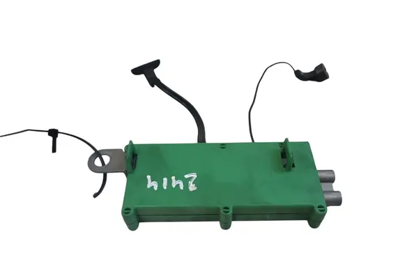 Volvo S40 Aerial antenna amplifier 8673492