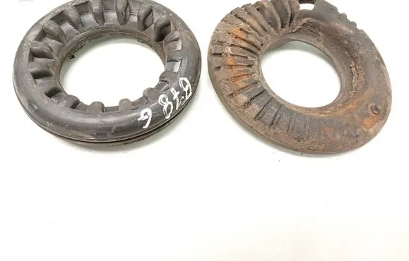 Volvo V40 Rear coil spring rubber mount AV615599DD AV615599CE