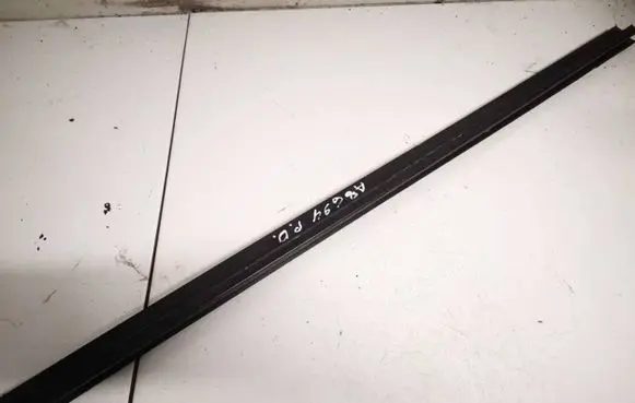 Front door glass trim molding