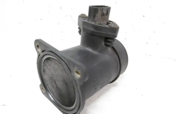 Nissan Primera Mass air flow meter 226805U400