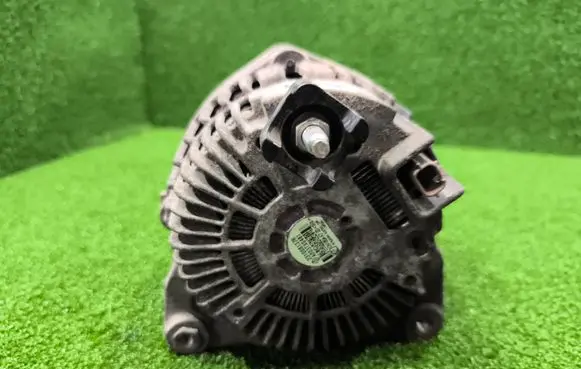 Renault Master III Generator/alternator 231008137R A003TX0481