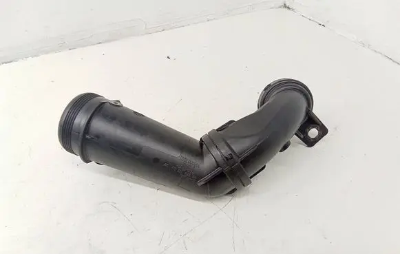 Citroen C4 II Picasso Turbo air intake inlet pipe/hose 9807939780