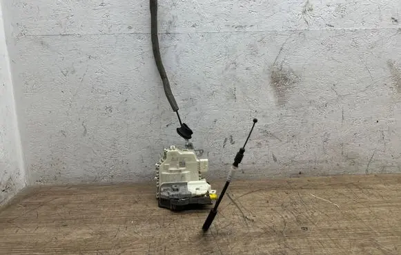 Audi A6 S6 C7 4G Front door lock 8J1837016E 8J1837016F