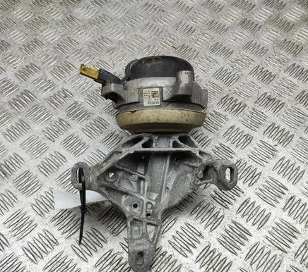 Audi RS6 C8 Engine mount bracket 4M0399151N