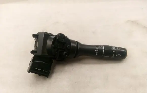 Toyota Auris 150 Wiper control stalk 8465202421 17F633