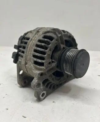 Volkswagen Sharan Generator/alternator 038903023l