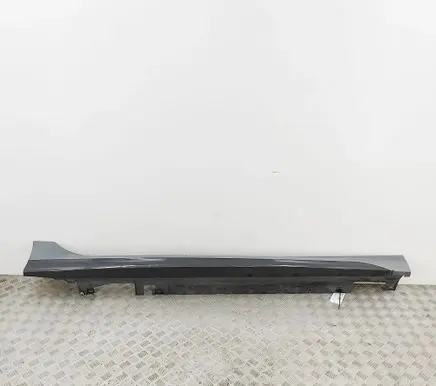 BMW 2 F44 Sill 8075466