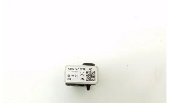 Mercedes-Benz E C207 W207 Airbag deployment crash/impact sensor A0055421218