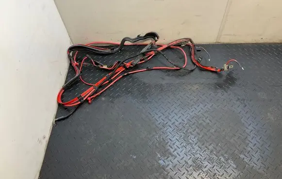 BMW 3 F30 F35 F31 Positive cable (battery) 9292748 15974510 EEJ242
