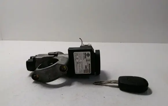 Nissan X-Trail T30 Ignition lock 28590C9902 2671032209