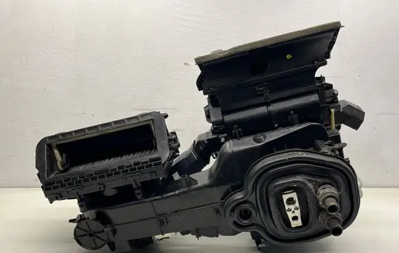 Volkswagen Polo VI Interior heater climate box assembly housing 2G1819152A 2Q1816002R 2Q0907511