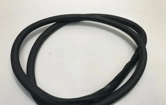 Citroen C5 X Rear door rubber seal (on body) 983704080