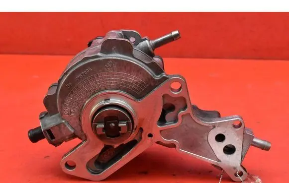 Volkswagen PASSAT B5.5 Vacuum pump 038145209N
