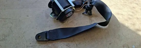 Land Rover Freelander 2 - LR2 Front seatbelt 6G9N61295CGW 605993200